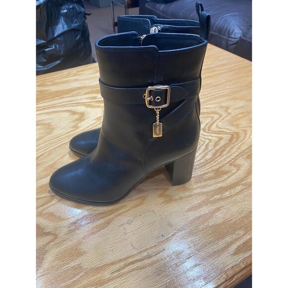 Coach Heeled Ankle Boots Women's 6 Black Leather Block Heel Pointed Toe S25 - Picture 1 of 9